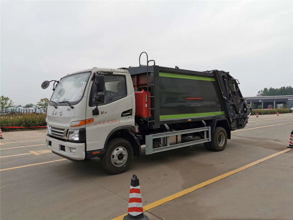國六8立方江淮V7 壓縮垃圾車(chē)