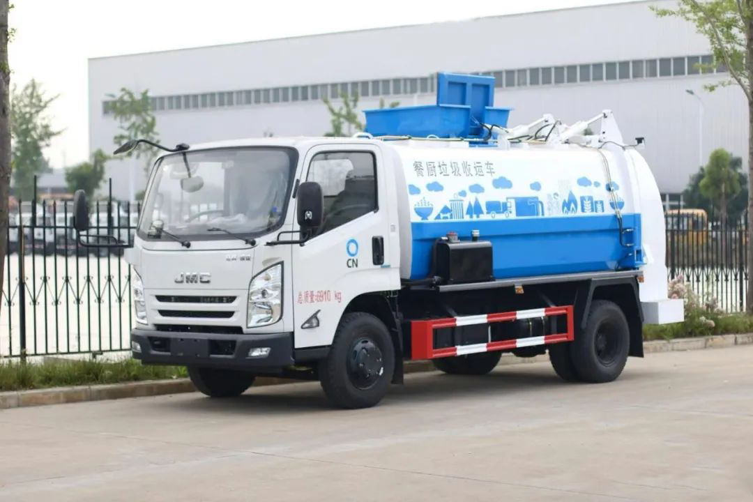 江鈴凱銳國六4.5方餐廚垃圾車(chē)