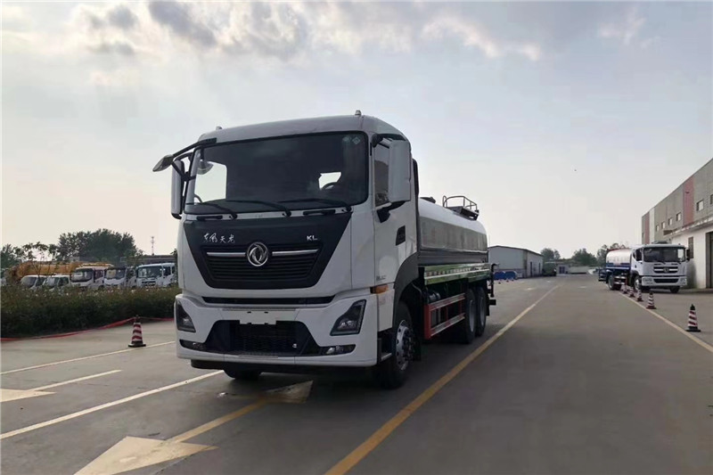 東風(fēng)天龍后八輪20噸噴霧車(chē)，國六綠化噴灑車(chē)