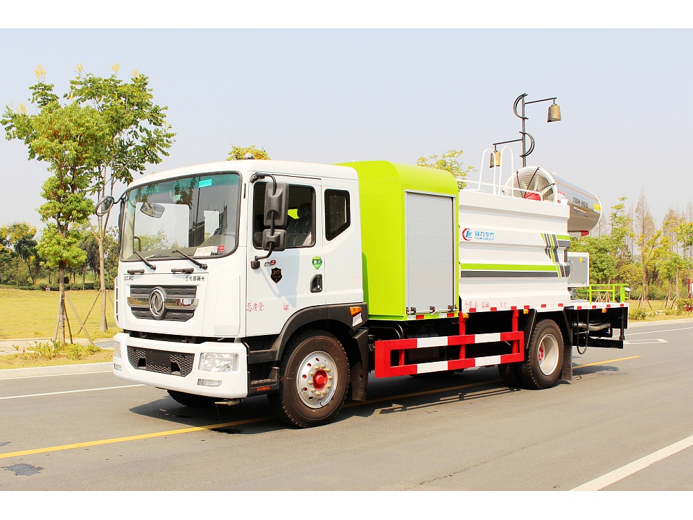 東風(fēng)多利卡D9霧炮車(chē)國六10立方/50-100米霧炮