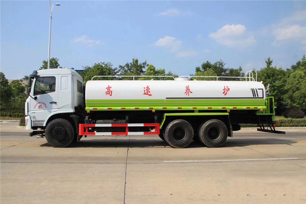 國六20立方東風(fēng)專(zhuān)底后雙橋 灑水車(chē)